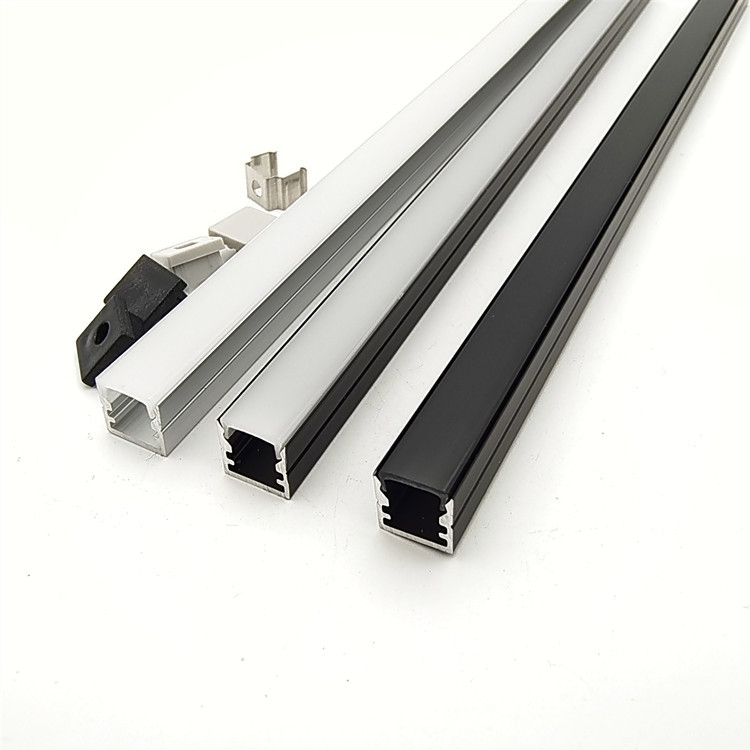 Mik a biztonsági irányelvek a Strip LED Aluminium Profile használatához?