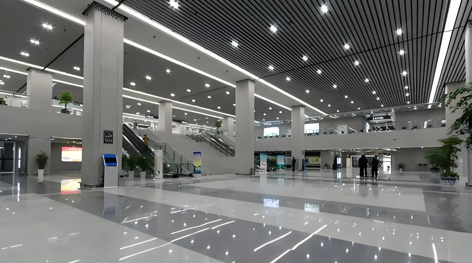 Application of LED Tube Housings in Rail Vehicle Light Solution